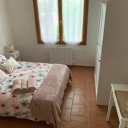 Rez-de-villa Avec Terrasses Et Jardin Ferienhaus *