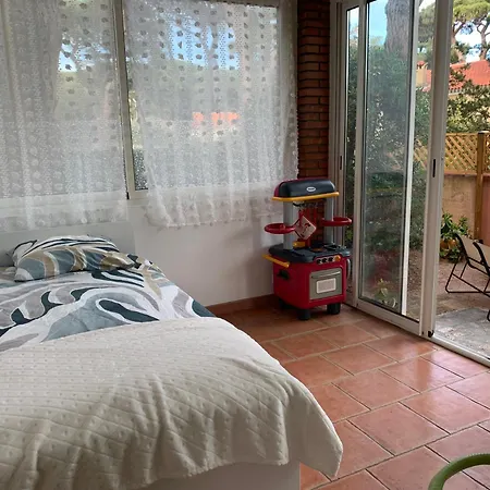 Ferienhaus Rez-de-villa Avec Terrasses Et Jardin Hyères